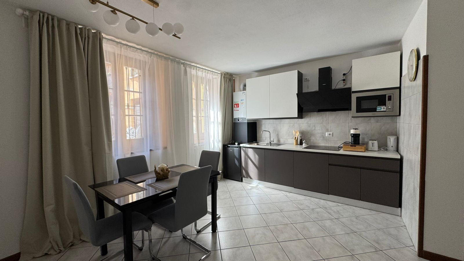 Fully equipped kitchen